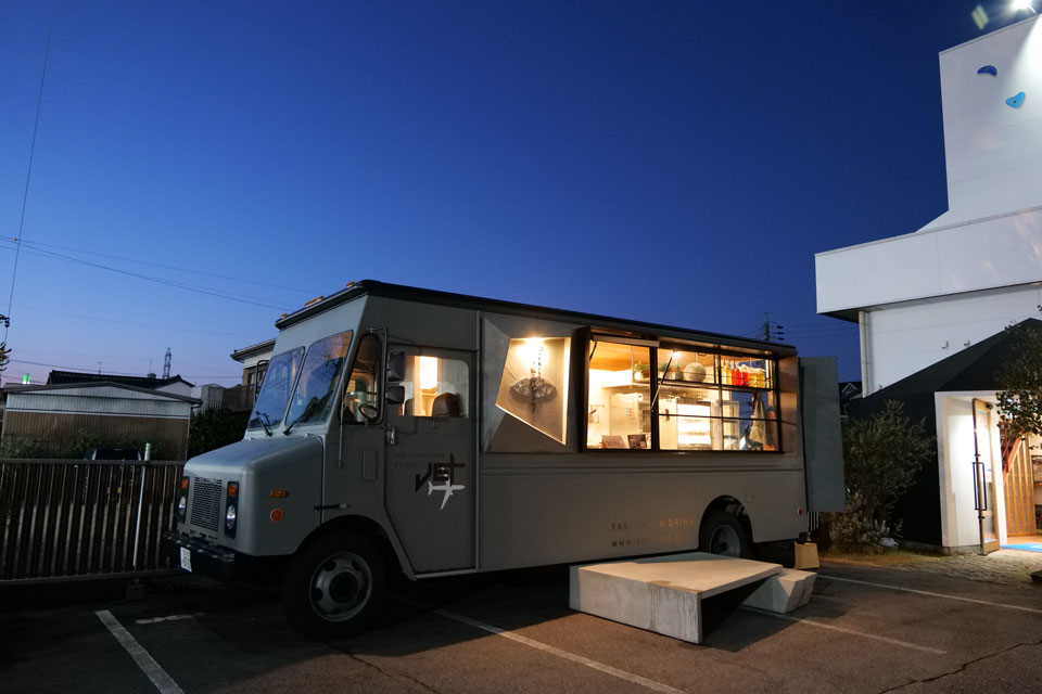 瀬戸焼いも こんどう 本店販売車